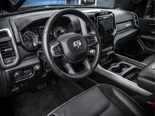 Dodge 1500 Ram Laramie | 5.7L HEMI V8 4x4 Crew Cab