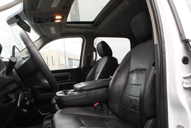 Dodge 1500 Ram 5.7 V8 4x4 Quad Cab 6'4 Sport Trekhaak