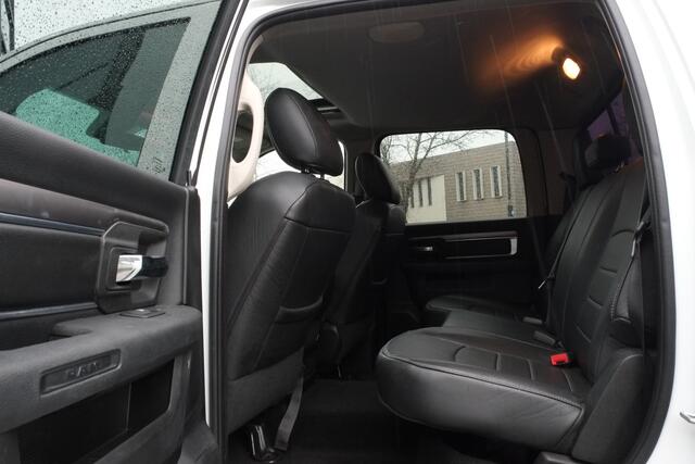 Dodge 1500 Ram 5.7 V8 4x4 Quad Cab 6'4 Sport Trekhaak