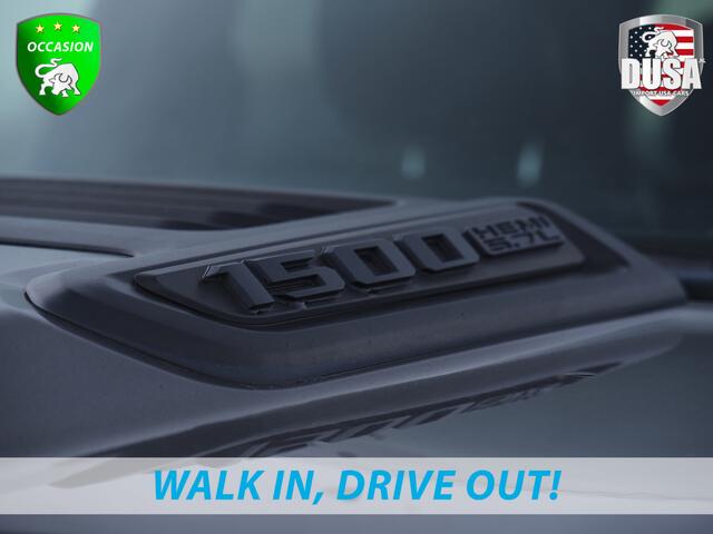 Dodge 1500 RAM Rebel | 5.7 V8 | 4x4 | Crew Cab Panoramadak | Niveau regeling / luchtvering | Deksel Nieuw binnen!