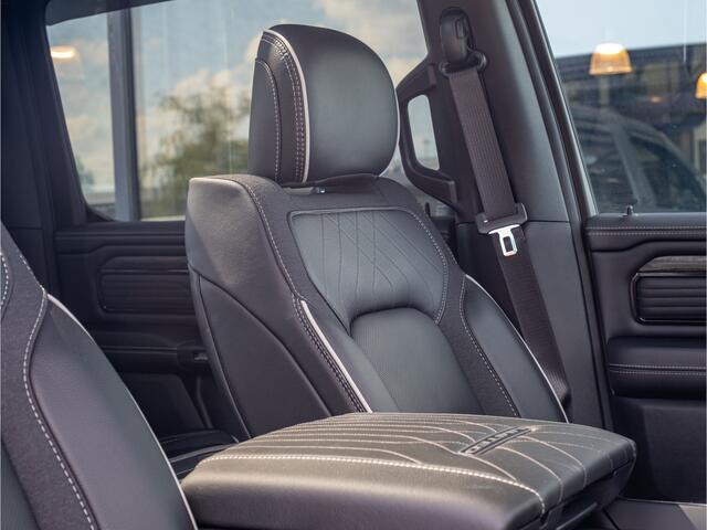 Dodge 1500 Ram Limited XXL | 3 jr garantie | Pano | Harmon Kardon | 22" | Flares | Passenger screen