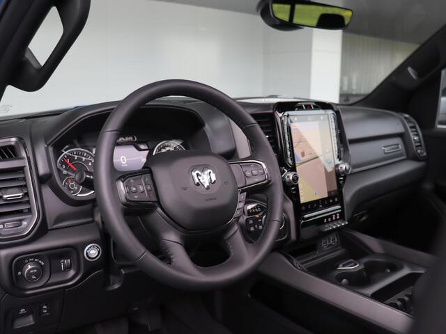 Dodge 1500 Ram 5.7 V8 4x4 Crew Cab | LPG | Groot Navi | Groot Pano | Trekhaak