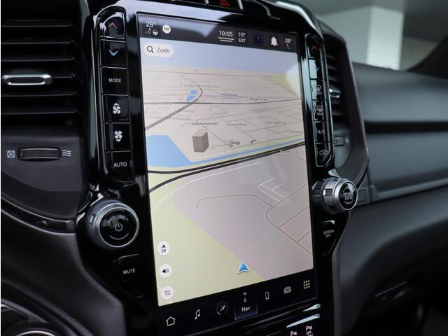 Dodge 1500 Ram 5.7 V8 4x4 Crew Cab | LPG | Groot Navi | Groot Pano | Trekhaak