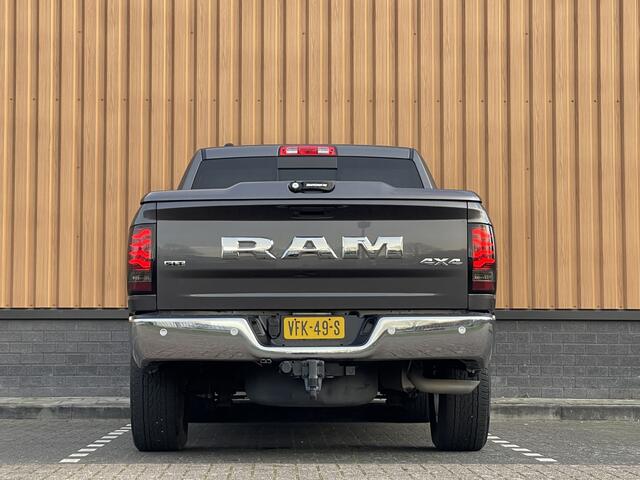 Dodge 1500 Ram 5.7 V8 Quad Cab 6'4 Classic | Origineel Nederlands | Apple Carplay | Android Auto | Panorama dak | Airconditioning | Cruise Control |