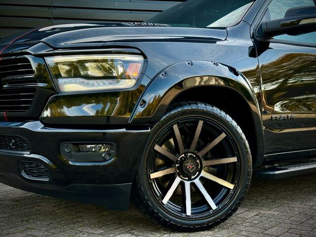 Dodge 1500 Ram 5.7 V8 4x4 SPORT NIGHT|PANO|360|H/K VOL!
