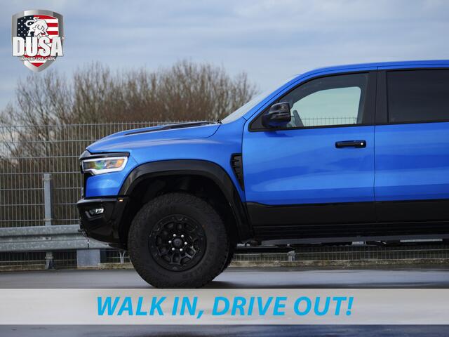 Dodge 1500 RAM | RHO | 3.0L Twin-Turbo I6 | 4x4 | Crew Cab | Incl BPM Prijs incl BPM | Panoramadak | 14,4-inch Touchscreen | Passenger Display | Getoonde accessoires zijn verkrijgbaar tegen meerprijs