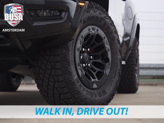 Dodge 1500 RAM | RHO | 3.0L Twin-Turbo I6 | 4x4 | Crew Cab | Incl BPM Prijs incl BPM | Panoramadak | 14,4-inch Touchscreen | Passenger Display | Getoonde accessoires zijn verkrijgbaar tegen meerprijs