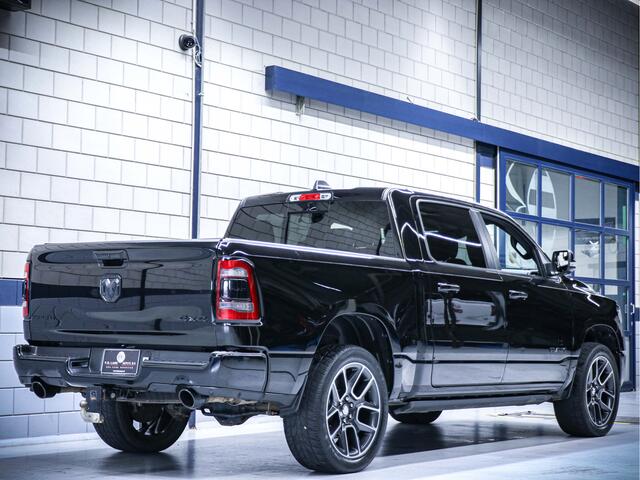 Dodge 1500 Ram Sport Night | Luchtvering | 5.7L HEMI V8 4x4 Crew Cab