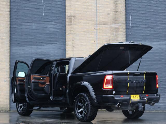 Dodge 1500 Ram 5.7 V8 HEMI 4x4 Crew Cab Longhorn | ACC | Lucht | Leder | Premium interieur | 4Play LMV | Org. NL |