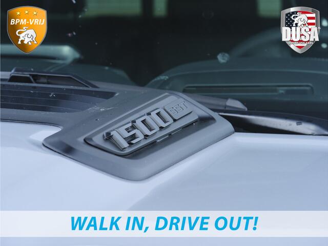 Dodge 1500 RAM | Laramie | Night | 3.0L I6 Hurricane | Crew Cab | 4X4 | | BPM-VRIJ | Niveau regeling | Passenger Display | Getoonde accessoires zijn verkrijgbaar tegen meerprijs