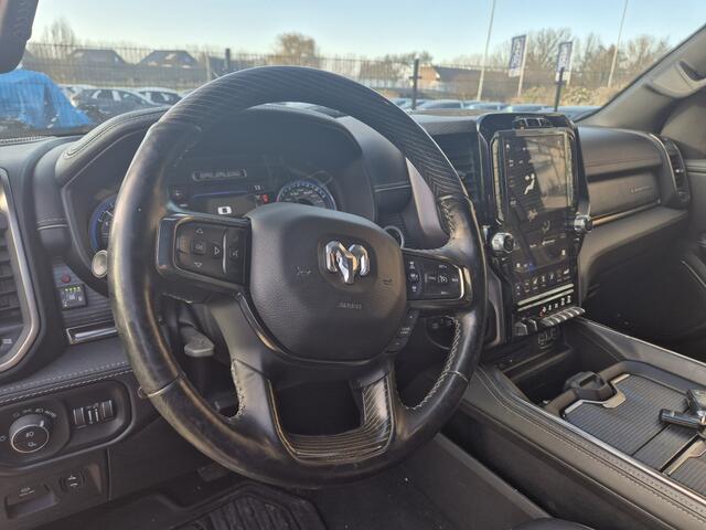 Dodge 1500 Ram 5.7 V8 4x4 Crew Cab Limited MARGE| KOPPAKKING DEFECT| luchtvering groot navi 3500kg trekhaak