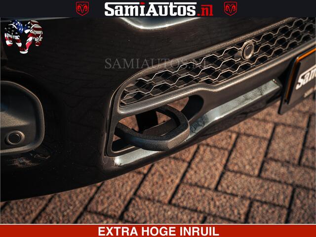 Dodge 1500 RAM Night Premium | Full Option | De Meest Luxe Pick-Up in zijn Klasse | Comfortabele Dubbele Cabine met Royale 5 Zitplaatsen | BPM vrij | Nu Leverbaar uit Voorraad | Voorraad Nr 2200 - 0886