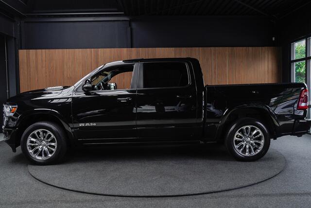 Dodge 1500 Ram 5.7 V8 4x4 Crew Cab Laramie Panodak Harman K. Leer Navi Alpine Stoelventilatie Camera Stoelverwarming voor en achter LPG onderbouw LED Elektr. verstelb. pedalen Trekhaak Elektr. in en uitklapbare sidesteps Luchtvering BTW autto