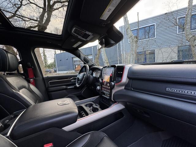 Dodge 1500 Ram 4X4 SPORT BLACK EDITION 5.7 V8 LPG