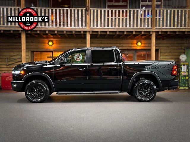 Dodge 1500 Ram Rebel Night Hurricane 2025 BPM VRIJ, Laadbakcover, Panoramadak, 14.4 inch display, Passen