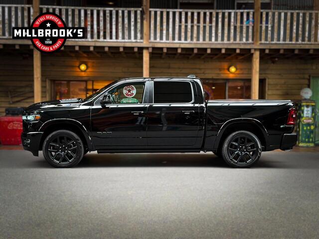 Dodge 1500 Ram 3.0 Hurricane Premium Laramie Night, BPM VRIJ, bomvol, luchtvering, passenger display, panoramadak