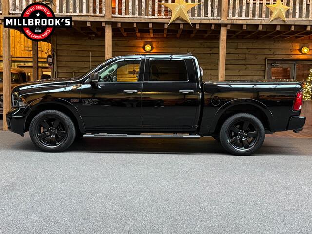 Dodge 1500 Ram 5.7 V8 Classic LPG, Apple Carplay, Leder, CruisControl, Schuifdak