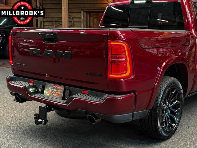 Dodge 1500 RAM Limited H/O 540PK BPM VRIJ, Stoel massage, H/K, Panorama, Lucht vering