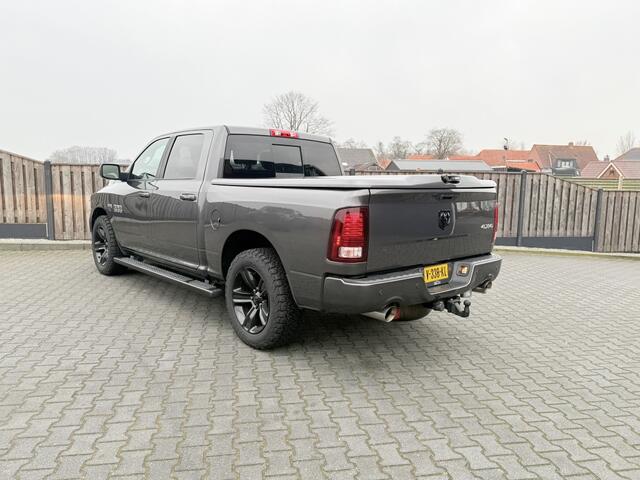Dodge 1500 RAM 5.7 HEMI V8 4x4 CC SPORT PANO 2018