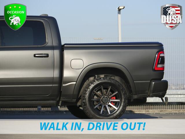 Dodge 1500 RAM | Laramie | 5.7 V8 | 4x4 | Crew Cab Guerrilla Exhaust | LPG | Deksel | Wrap | XD Wheels | Calipers