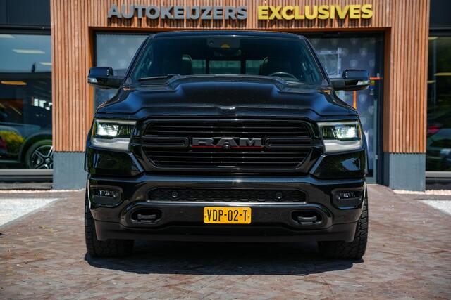 Dodge 1500 Ram 5.7 V8 4x4 Crew Cab Laramie Panoramadak