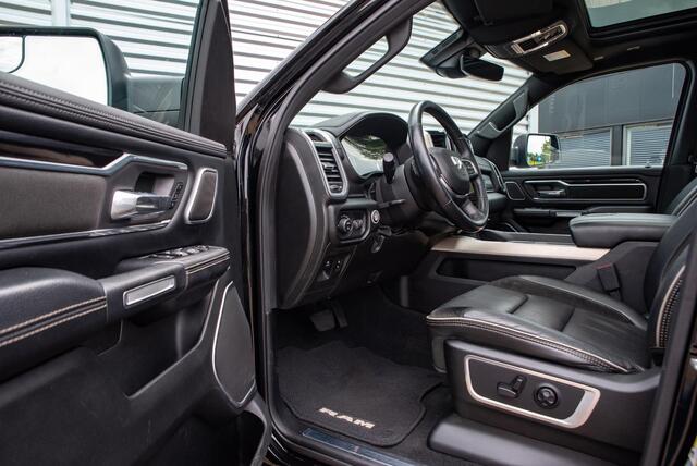 Dodge 1500 Ram 5.7 V8 4x4 Crew Cab Laramie Panoramadak