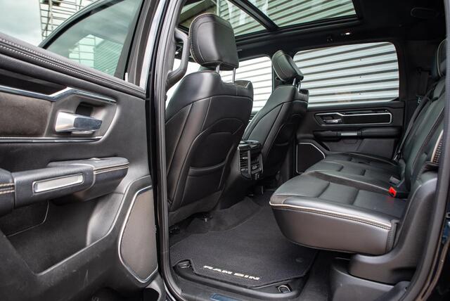 Dodge 1500 Ram 5.7 V8 4x4 Crew Cab Laramie Panoramadak