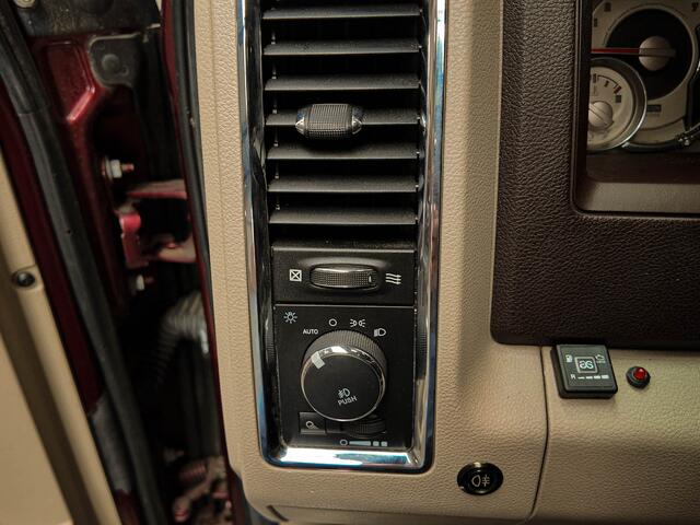 Dodge 1500 Ram 5.7 V8 4x4 | LPG | Longhorn | Luchtvering | Panorama |