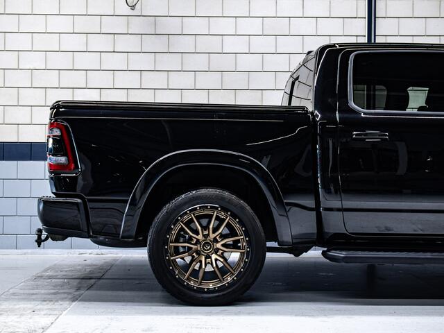 Dodge 1500 Ram Night Edition 5.7L Hemi V8 Automaat 22" Fuel Wheels | Striping
