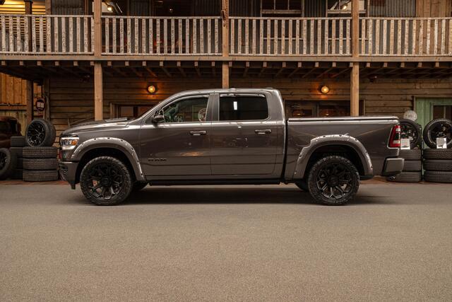 Dodge 1500 Ram 5.7 V8 4x4 Crew Cab Limited | pano | Carplay | Fuel velgen |