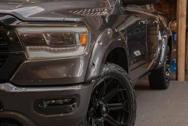 Dodge 1500 Ram 5.7 V8 4x4 Crew Cab Limited | pano | Carplay | Fuel velgen |