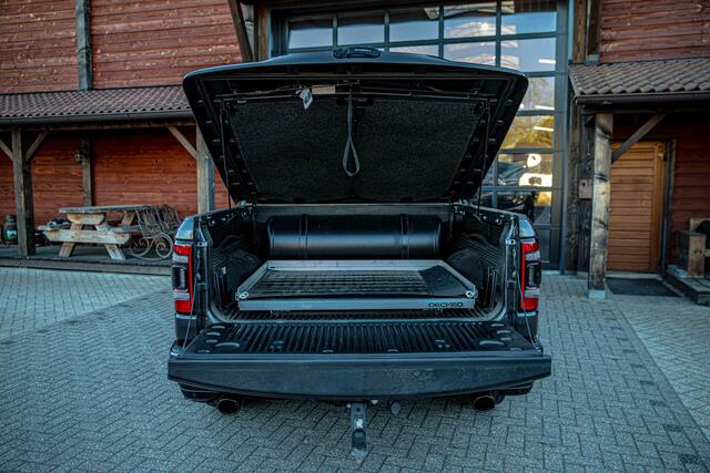 Dodge 1500 Ram 5.7 V8 Laramie night | 1900 km rij bereik | | 1e eigenaar | org nl |