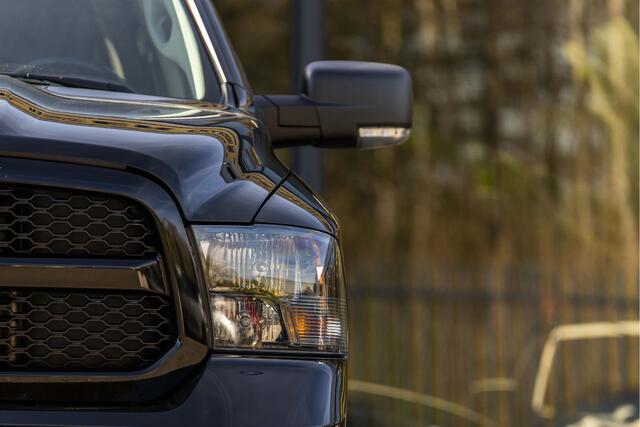 Dodge 1500 Ram 5.7 V8 4x4 Crew Cab 5'7 Longhorn EX.BTW