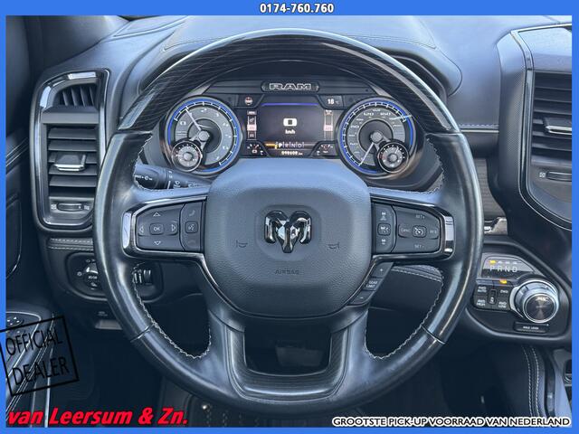 Dodge 1500 Ram 5.7 V8 4x4 Crew Cab Limited | Pano | H&K | bullbar