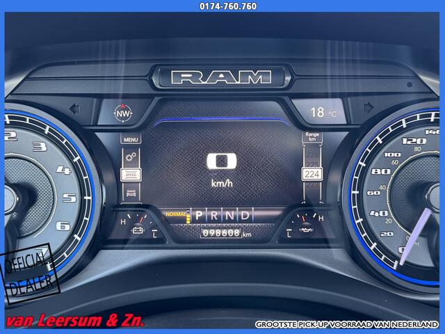 Dodge 1500 Ram 5.7 V8 4x4 Crew Cab Limited | Pano | H&K | bullbar