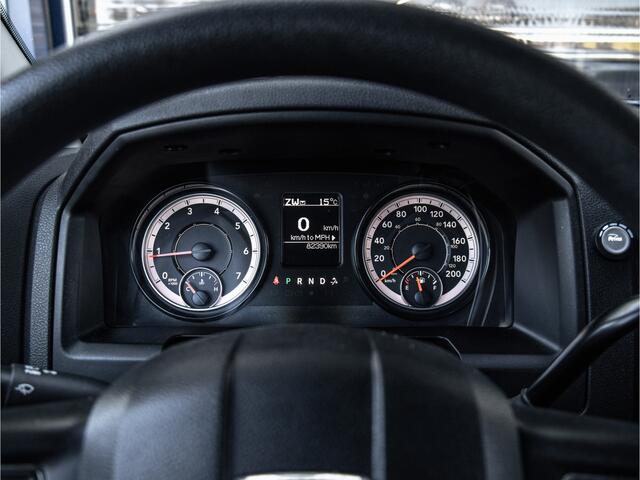 Dodge 1500 Ram SLT Classic | 6 Persoons| 5.7L Hemi V8 Automaat