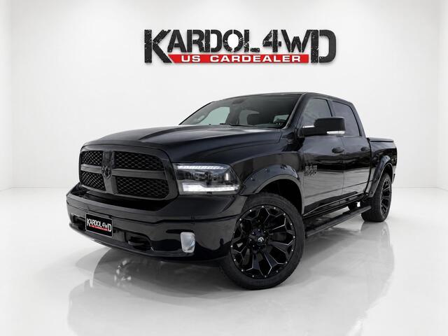 Dodge 1500 Ram 5.7 V8 4x4 Crew Cab 5'7 Laramie | Trekhaak | Tonneau cover | extra LPG 200L | Wide boddy | Fuel 22inch velgenset| Geheel rijklaar incl. Garantie