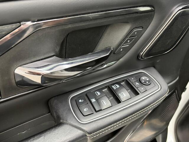 Dodge 1500 Ram Limited Night 5.7 V8 LPG NL-Auto