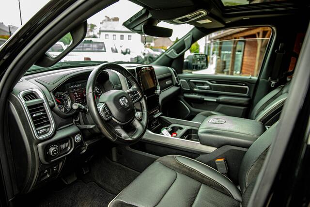Dodge 1500 Ram 5.7 V8 4x4 Crew Cab Laramie 5.7 V8 4x4 Crew Cab Laramie