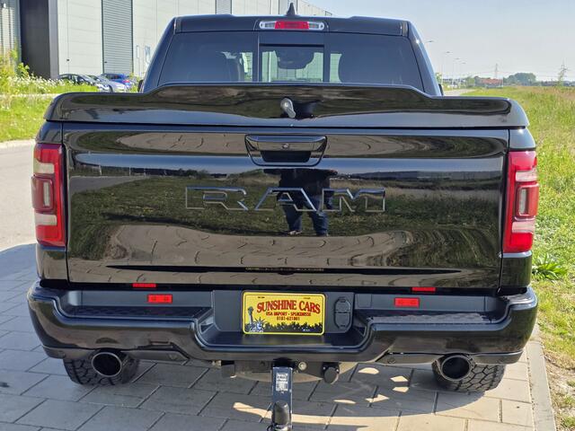 Dodge 1500 RAM LONGHORN NIGHT EDITION 4X4 CREW CAB. 5,7LTR V8 AUT. MARGE!!!