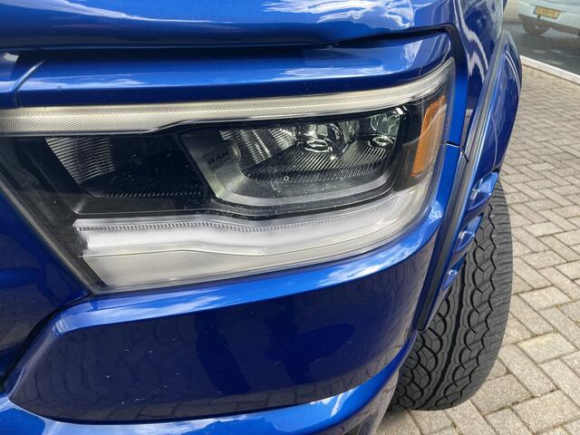 Dodge 1500 Ram 5.7 V8 4x4 Crew Cab Laramie Sport / Camera / Led / Leer / Clima /Stoel-stuur verwarming / Groot media