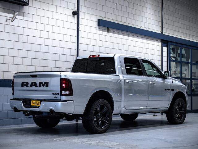 Dodge 1500 Ram Sport | 5.7L HEMI V8 4x4