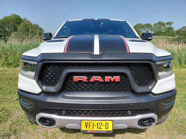 Dodge 1500 Ram 5.7 V8 4x4 Crew Cab Longhorn /HEMI/REBEL