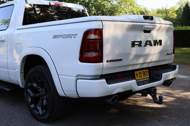 Dodge 1500 Ram 5.7 V8 4x4 Crew Cab Laramie Sport 2024 NAP | 1e eigenaar | Panorama dak | Elektrische lederen stoelen met memory | Alpine Audi | Android auto | LPG | Stoelverwarming + verkoeling | Trekhaak | Camera | Carplay | | Navigatie | Cruise control | Lichtmeta