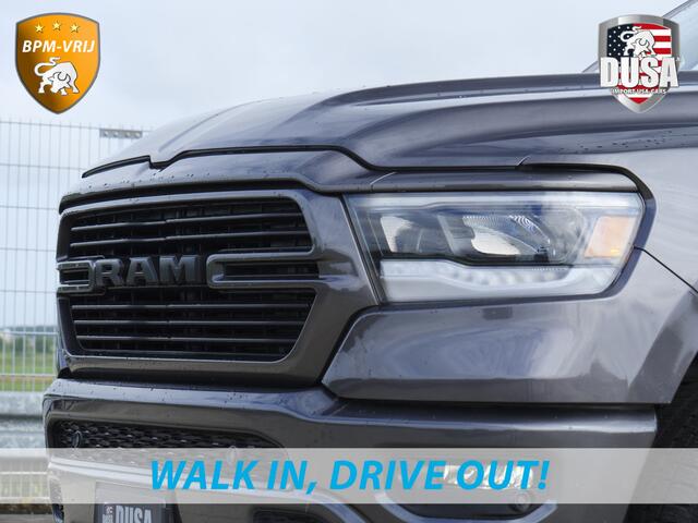 Dodge 1500 RAM | Laramie Sport | 5.7 V8 | HEMI | 4x4 | Crew Cab Panoramadak | Leder | Uconnect touchscreen | Nieuw binnen!