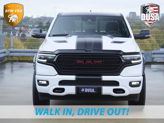 Dodge 1500 RAM | Limited | 5.7 V8 | HEMI | Night Edition | Panorama dak | Luchtvering | BPM-VRIJ | Bright white Getoonde accessoires zijn verkrijgbaar tegen meerprijs