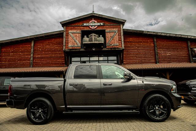 Dodge 1500 Ram 5.7 V8 Crew Cab 5'7 sport !! Lage bijtelling !!