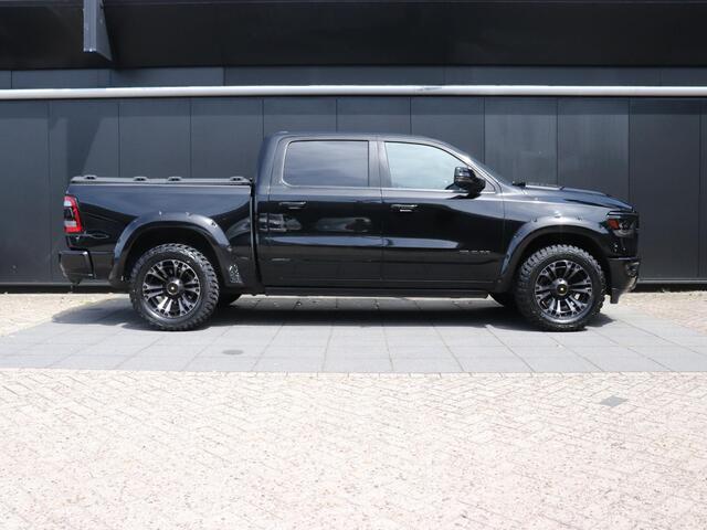 Dodge 1500 Ram 5.7 V8 4x4 Crew Cab Laramie | LEDER | MEMORY | PANO-DAK | HEAD-UP | LUCHTVERING | TREKHAAK | H&K | STOELVERK. | CAMERA | NAVI | CRUISE |