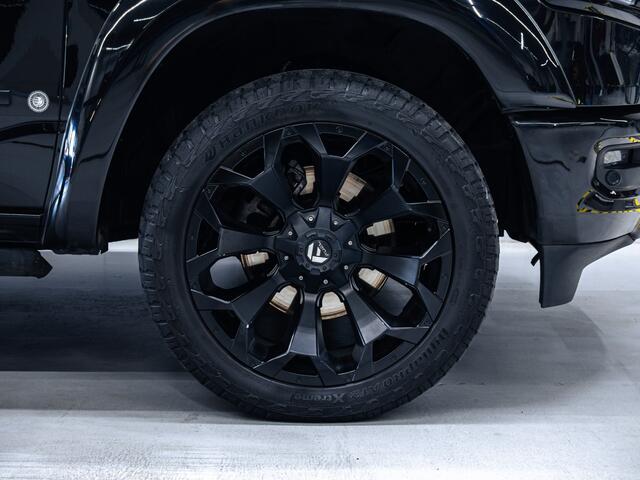 Dodge 1500 Ram 5.7 V8 4x4 Crew Cab Limited Night | Widebody| 22" wielenset