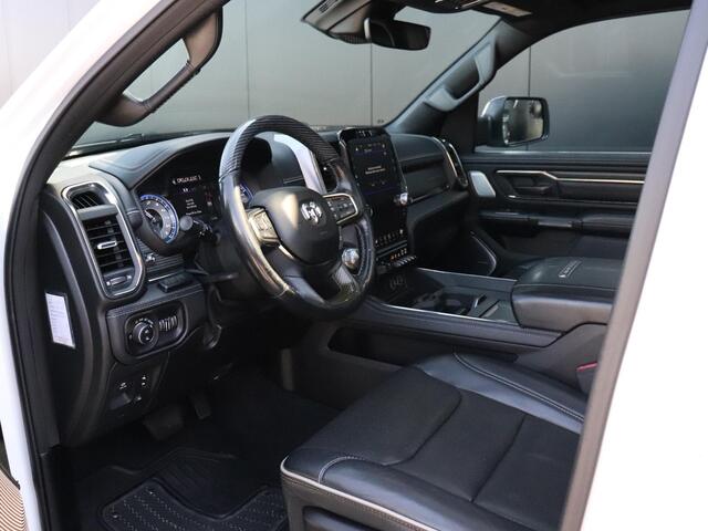Dodge 1500 Ram 5.7 V8 4x4 Crew Cab Limited | LEDER | MEMORY | PANO-DAK | HEAD-UP | LUCHTVERING | TREKHAAK | H&K | STOELVERK. | CAMERA | NAVI | CRUISE |
